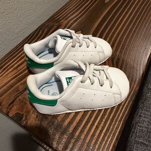 Adidas Stan Smith Baby Sneakers – Size 4K